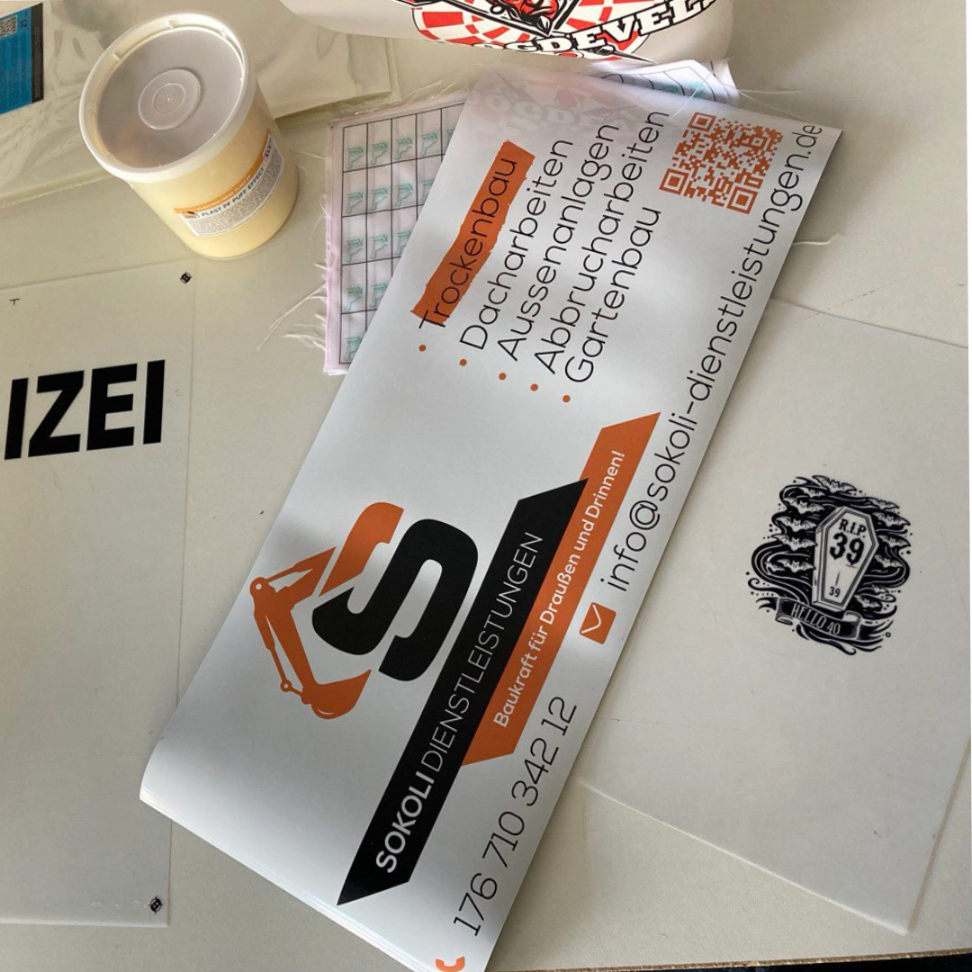 Galerie Bild Folierung und Fahrzeugbeschriftung